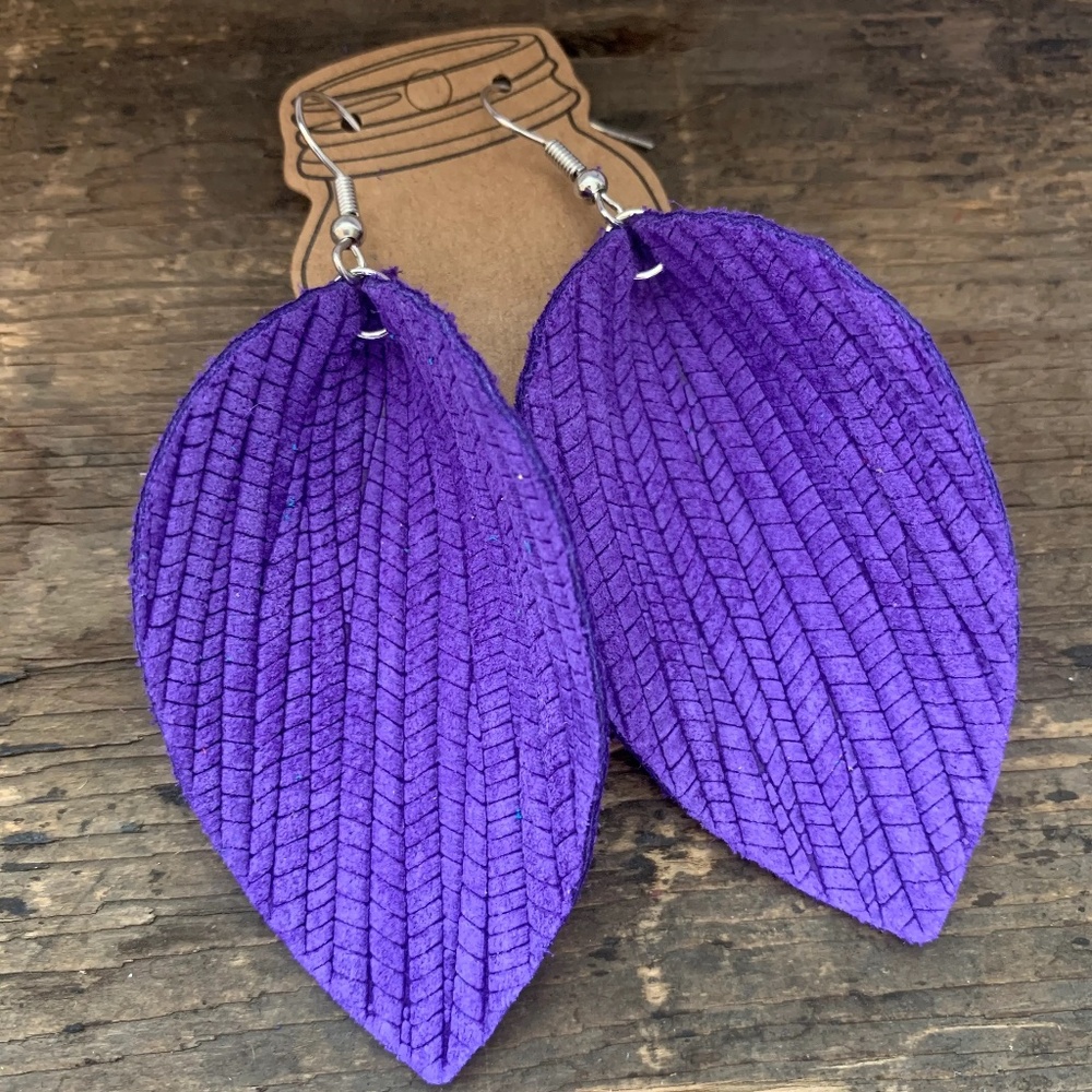Bright Purple Palm Leaf Textured Leather Earring NEW WITH TAGS